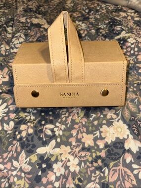 Sancia Beige Travel Jewelry Case with Handle